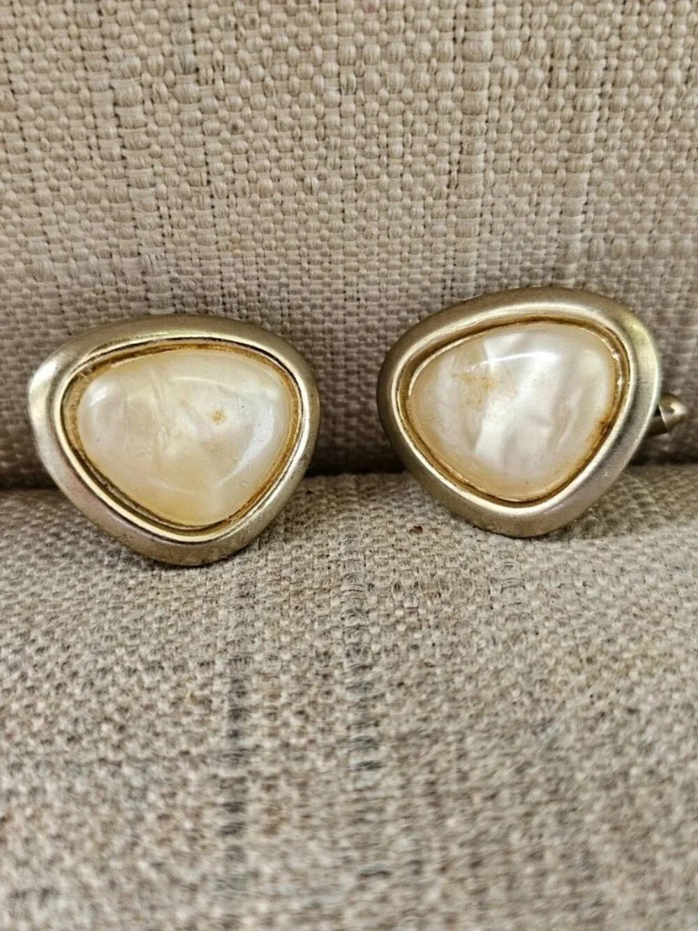 Vintage Cufflinks Mother of Pearl Stone Gold Tone Cuff links shirt Cuff links